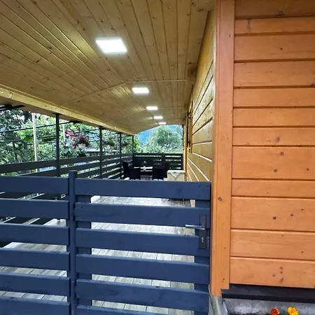 Villa будинок під менчулом